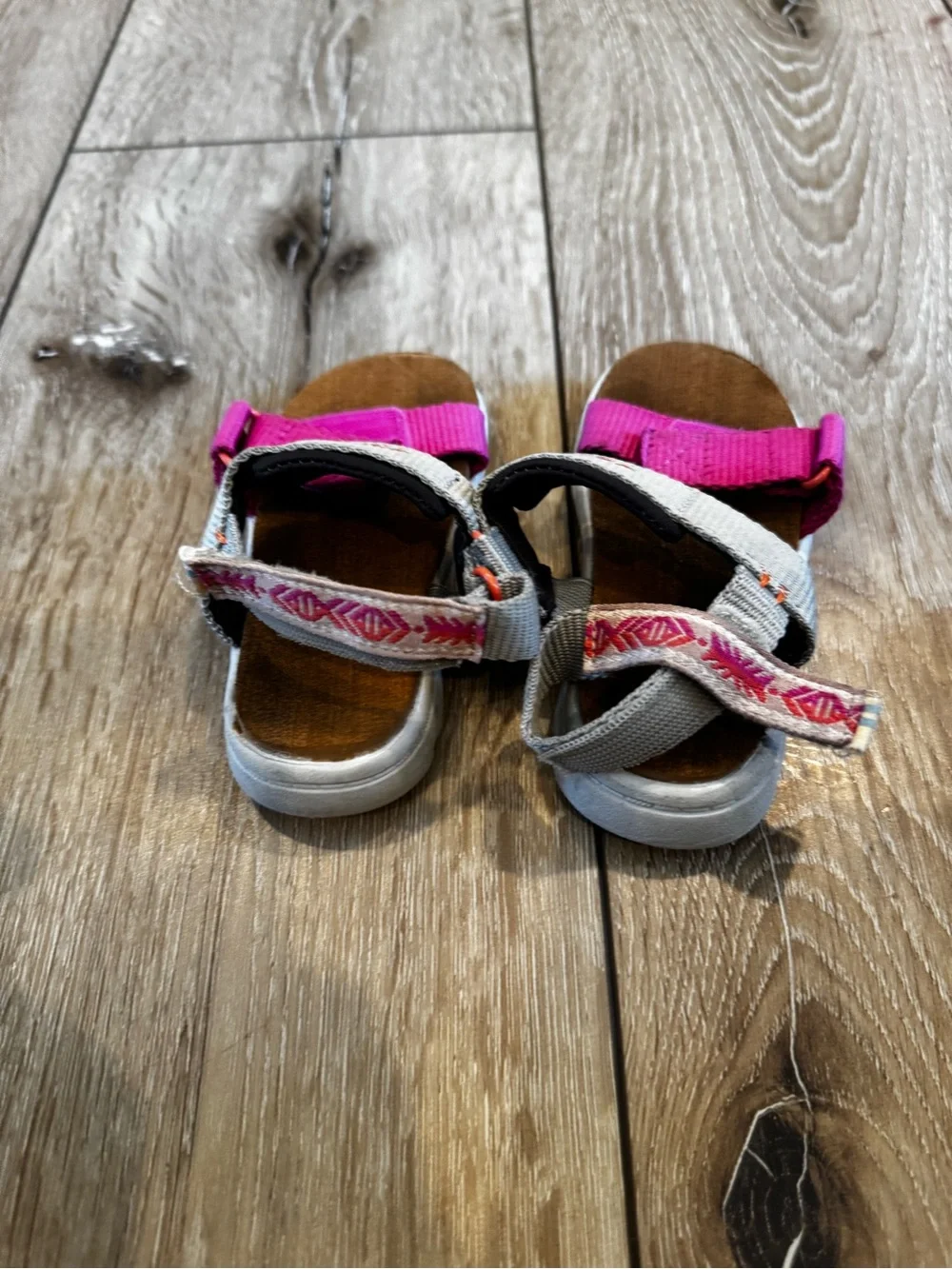 Toms durable kids